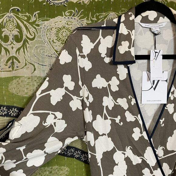 NWT Diane Von Furstenberg Faith Camo/ Navy Print Silk Jersey Wrap Dress Size 10 - Picture 5 of 16